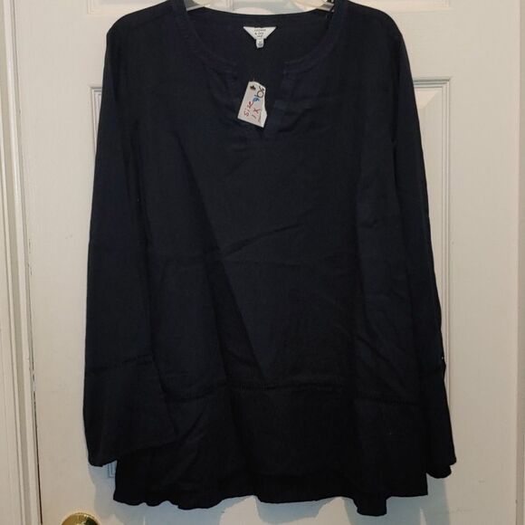 Crown & Ivy navy bell  sleeve  blouse Sz 1XNWT - Picture 1 of 5